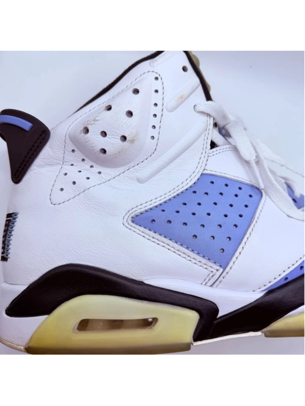 Nike Air Jordan Retro 6 UNC White‎ UNC Home Sneakers Men's Size 11.5